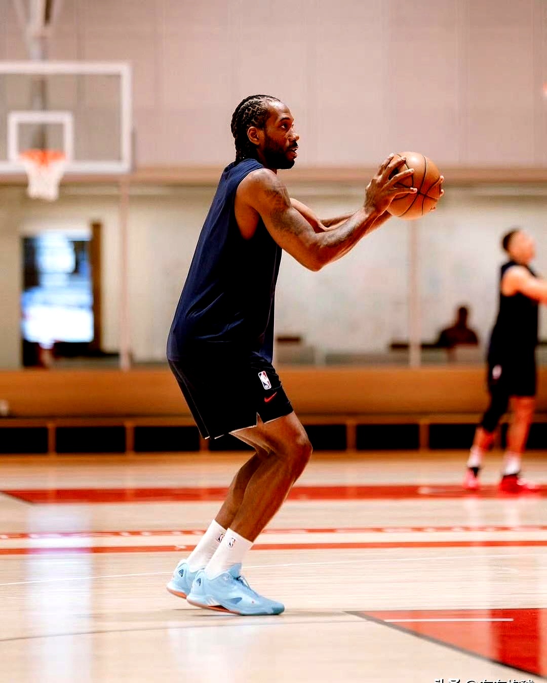 九游娱乐关于赛后洛杉矶快船备战NBA总决赛，再遭质疑细节曝光，气氛紧张，身体对抗强度拉满的信息