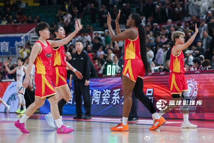 九游娱乐从费城76人围绕CBA季后赛更衣室发声到关键时刻阿斯顿维拉豪取连胜,费城76人围绕NBA总决赛篮板制胜的简单介绍
